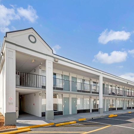 Rodeway Inn أورانج بارك المظهر الخارجي الصورة