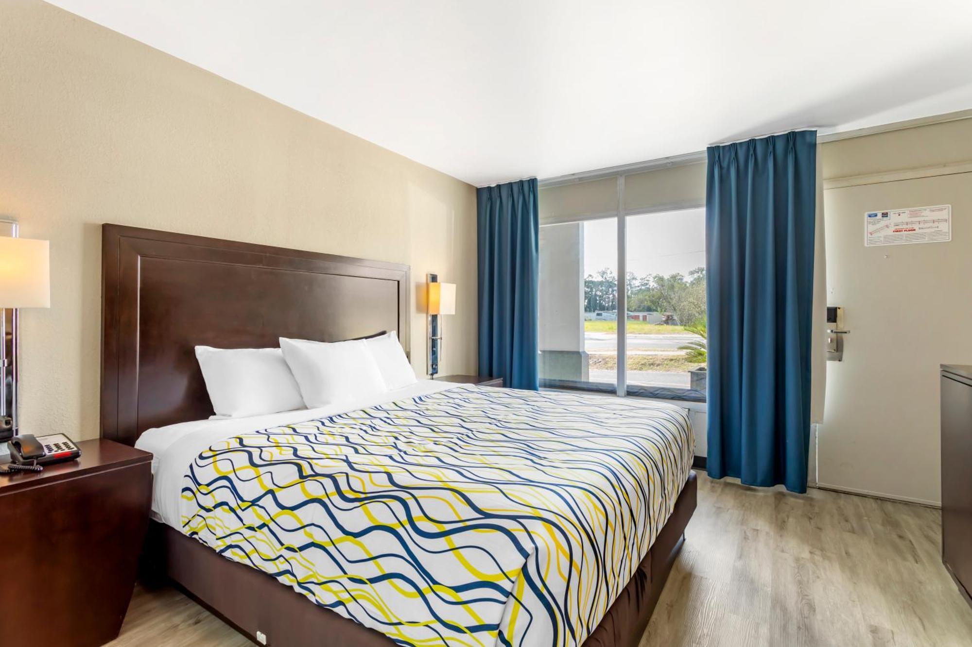 Rodeway Inn أورانج بارك المظهر الخارجي الصورة