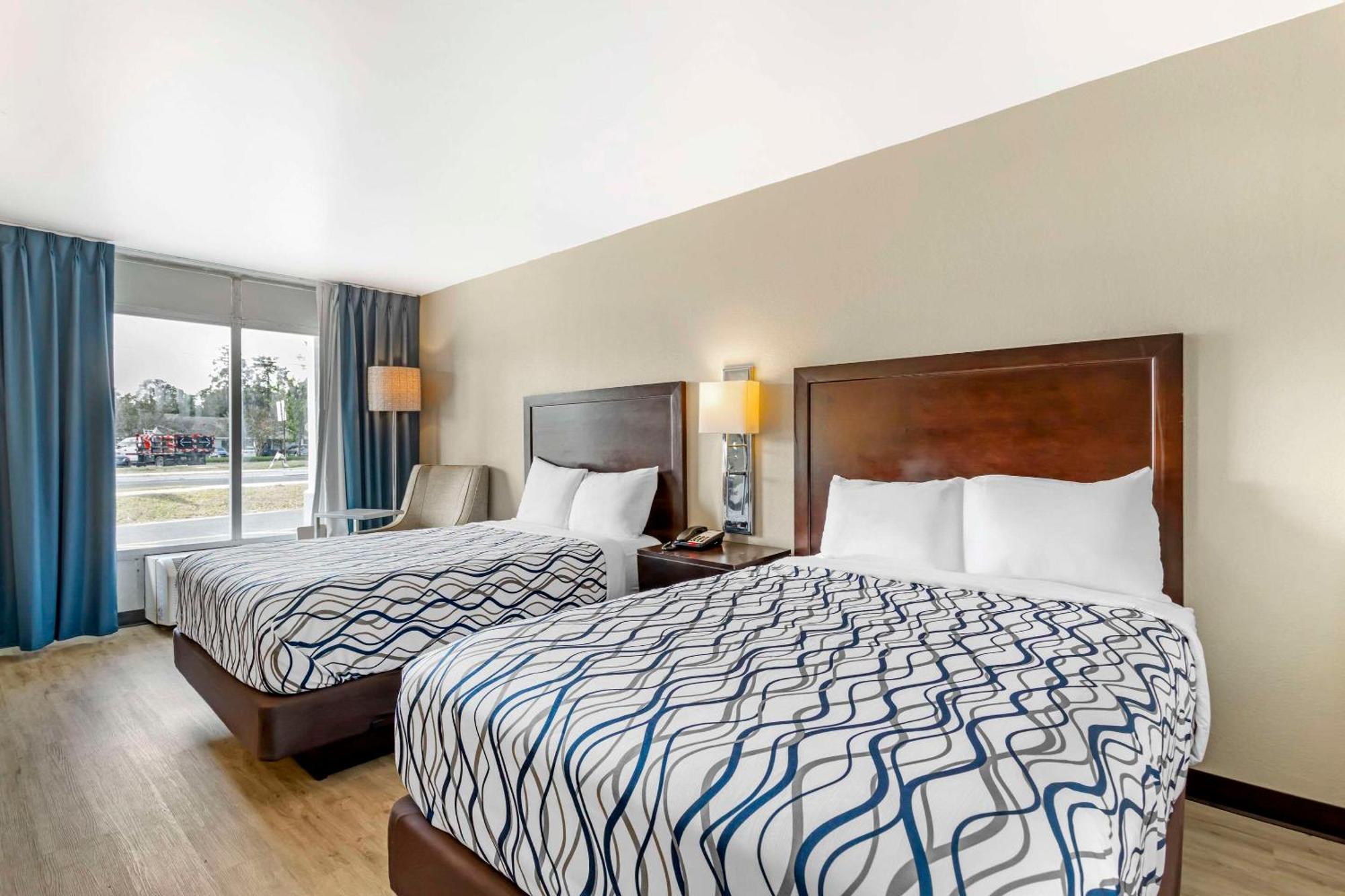 Rodeway Inn أورانج بارك المظهر الخارجي الصورة